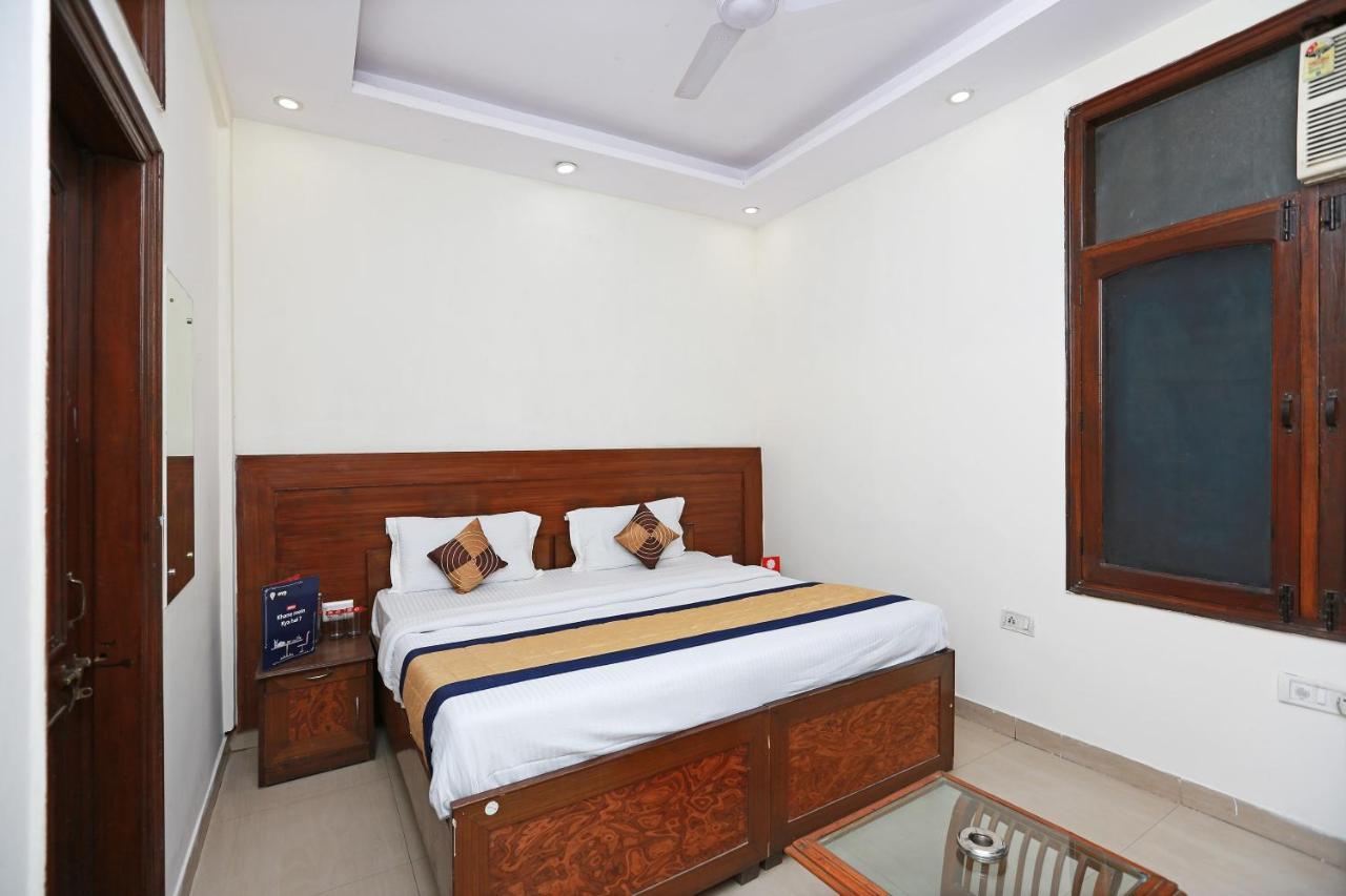 Hotel O Lakshay Residency Ґурґаон Екстер'єр фото