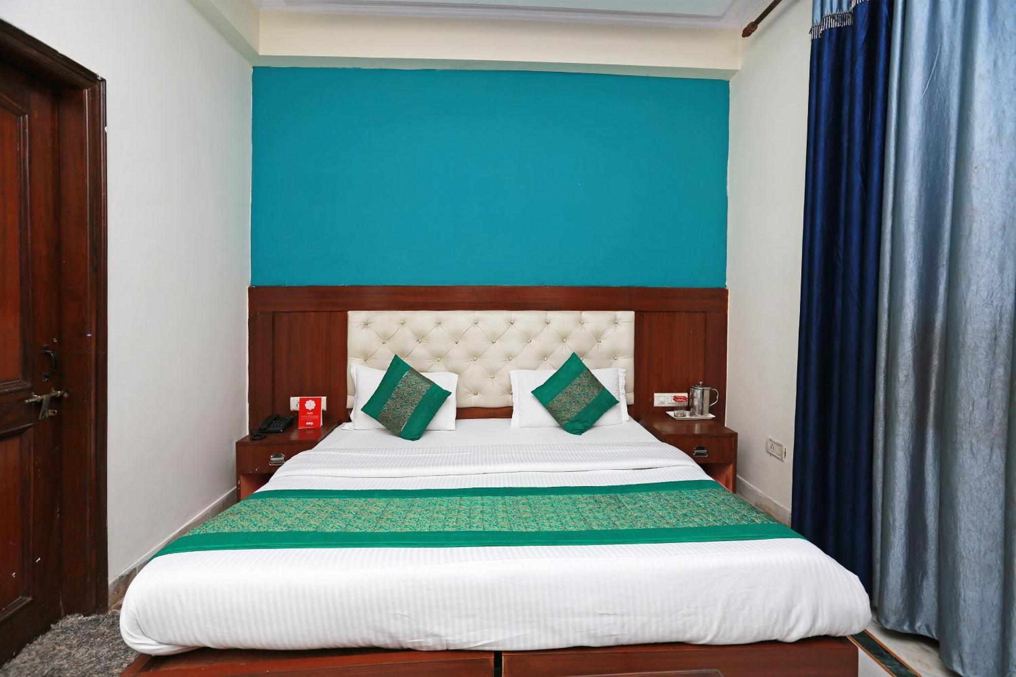 Hotel O Lakshay Residency Ґурґаон Екстер'єр фото